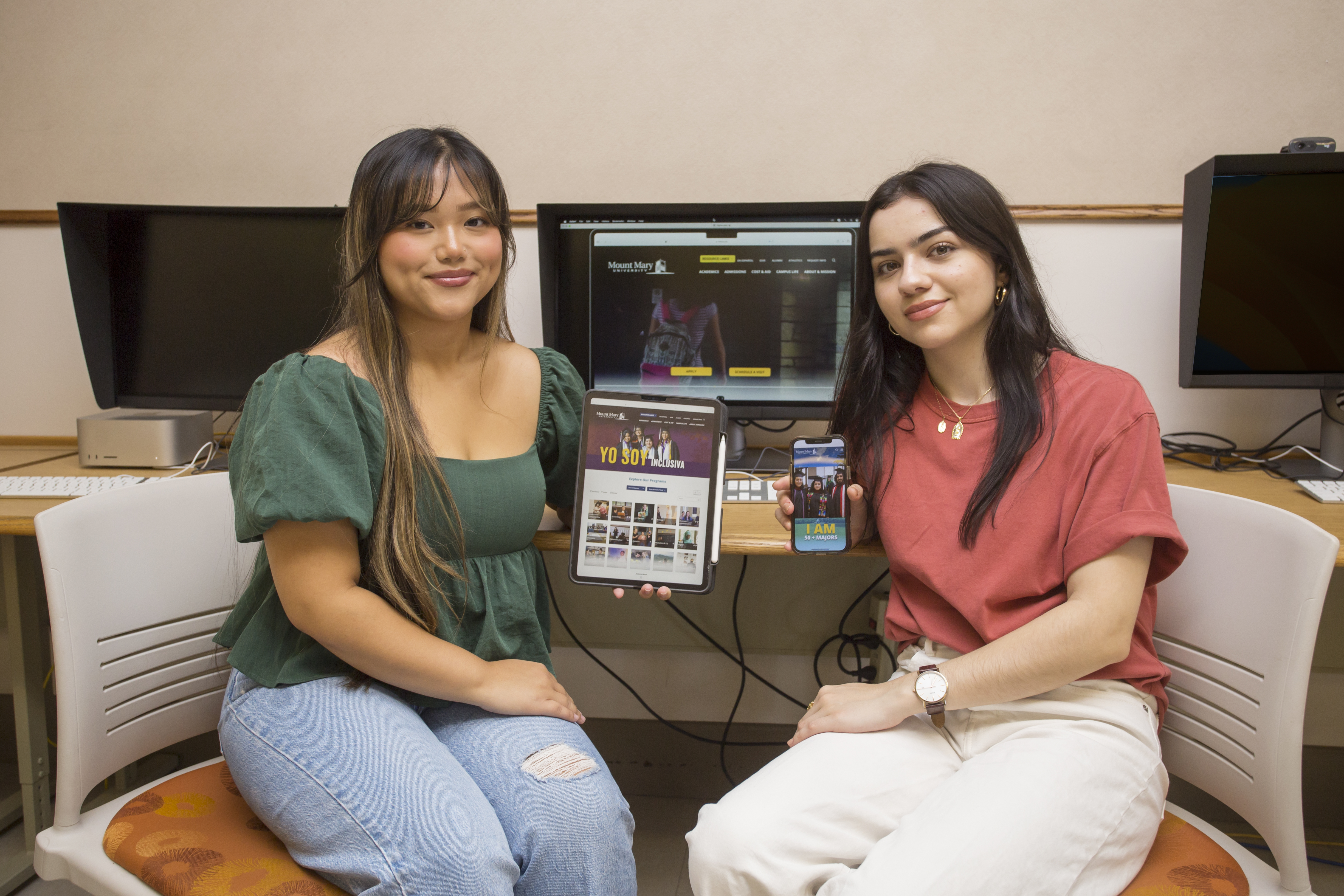 students-in-computer-lab